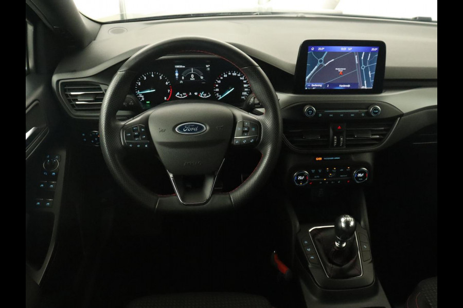 Ford Focus 1.0 EcoBoost Hybrid ST Line Style | Stoel & stuurverwarming | Camera | Carplay | Full LED | Navigatie | Keyless | Climate control | Park Assist | Cruise control