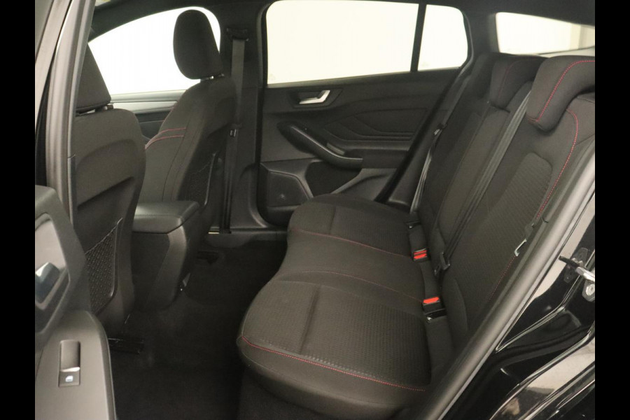 Ford Focus 1.0 EcoBoost Hybrid ST Line Style | Stoel & stuurverwarming | Camera | Carplay | Full LED | Navigatie | Keyless | Climate control | Park Assist | Cruise control