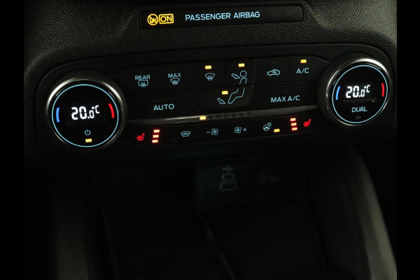 Ford Focus 1.0 EcoBoost Hybrid ST Line Style | Stoel & stuurverwarming | Camera | Carplay | Full LED | Navigatie | Keyless | Climate control | Park Assist | Cruise control