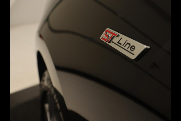 Ford Focus 1.0 EcoBoost Hybrid ST Line Style | Stoel & stuurverwarming | Camera | Carplay | Full LED | Navigatie | Keyless | Climate control | Park Assist | Cruise control