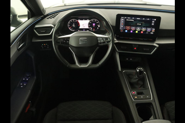 Seat Leon 1.0 TSI FR Intens | Stoel & stuurverwarming | Carplay | Camera | Adaptive cruise | Navigatie | Park Assist | Digital Cockpit | Keyless | Full LED