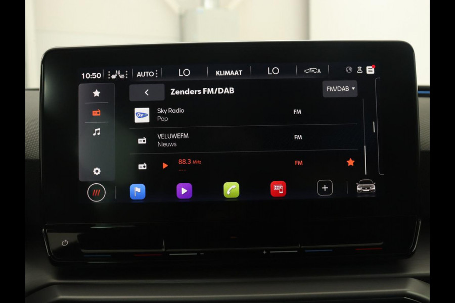Seat Leon 1.0 TSI FR Intens | Stoel & stuurverwarming | Carplay | Camera | Adaptive cruise | Navigatie | Park Assist | Digital Cockpit | Keyless | Full LED