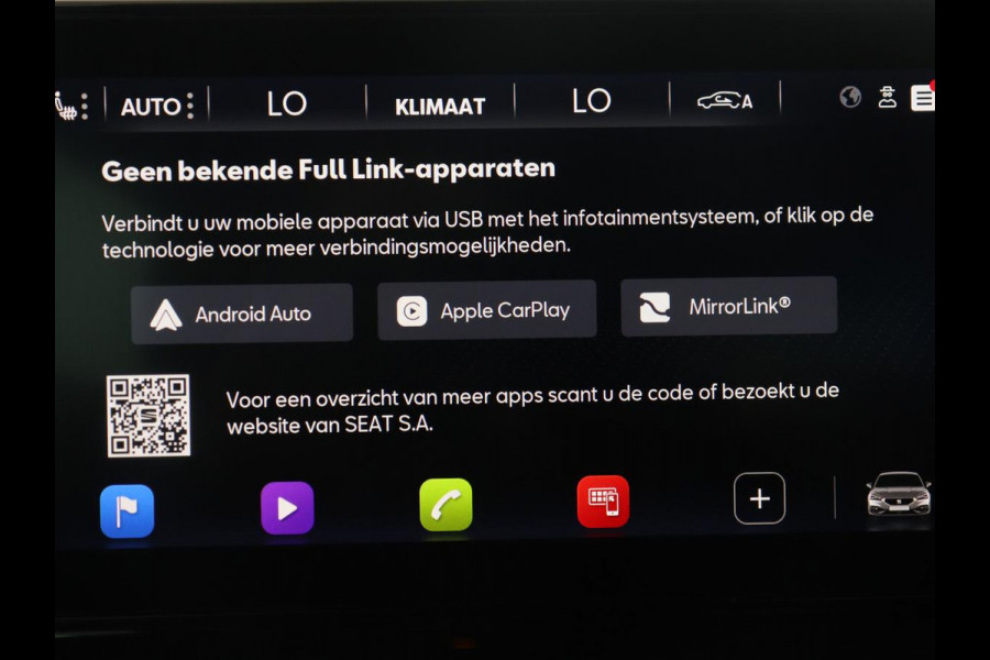 Seat Leon 1.0 TSI FR Intens | Stoel & stuurverwarming | Carplay | Camera | Adaptive cruise | Navigatie | Park Assist | Digital Cockpit | Keyless | Full LED