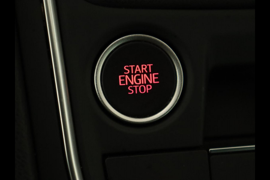 Seat Leon 1.0 TSI FR Intens | Stoel & stuurverwarming | Carplay | Camera | Adaptive cruise | Navigatie | Park Assist | Digital Cockpit | Keyless | Full LED