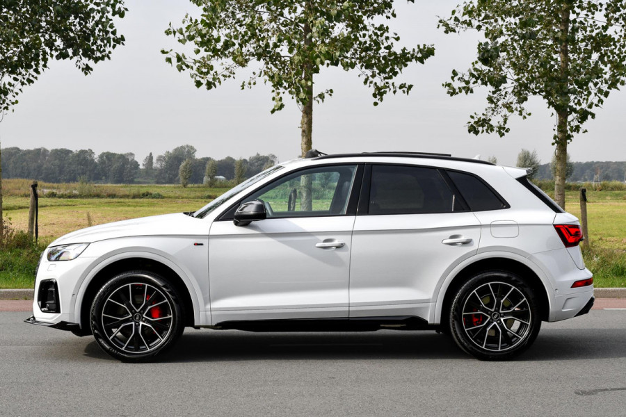 Audi Q5 55 TFSI e quattro Competition. Pano, ACC, 360, Trekh, B&O, Matrix, Sfeer, Keyless, Dodeh, CarPlay!