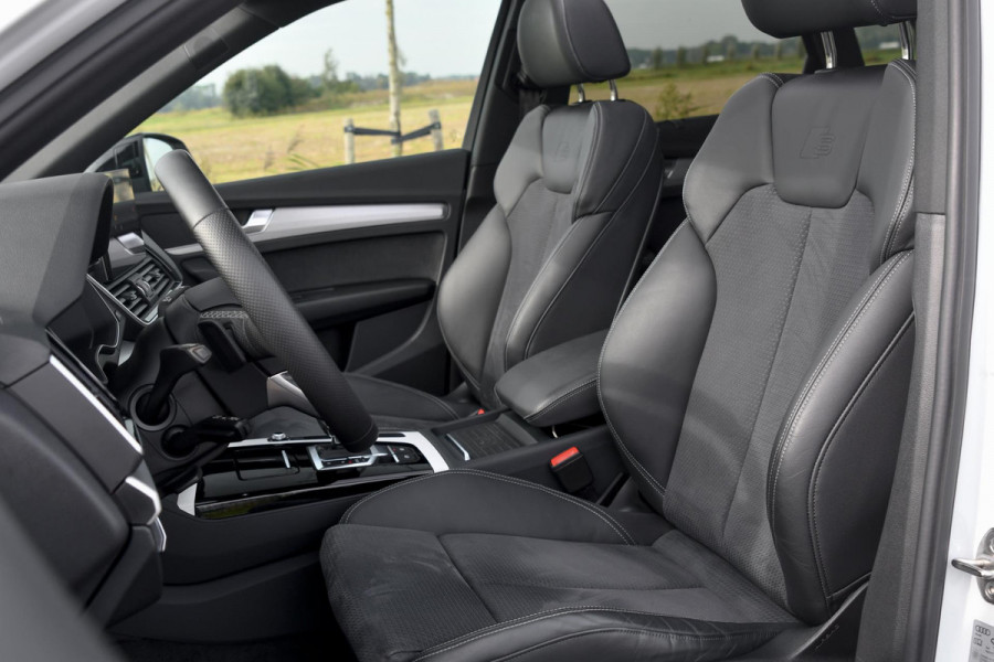 Audi Q5 55 TFSI e quattro Competition. Pano, ACC, 360, Trekh, B&O, Matrix, Sfeer, Keyless, Dodeh, CarPlay!