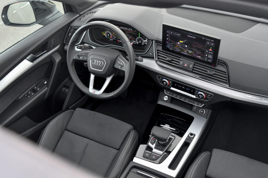 Audi Q5 55 TFSI e quattro Competition. Pano, ACC, 360, Trekh, B&O, Matrix, Sfeer, Keyless, Dodeh, CarPlay!