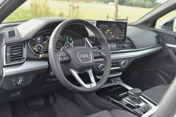 Audi Q5 55 TFSI e quattro Competition. Pano, ACC, 360, Trekh, B&O, Matrix, Sfeer, Keyless, Dodeh, CarPlay!