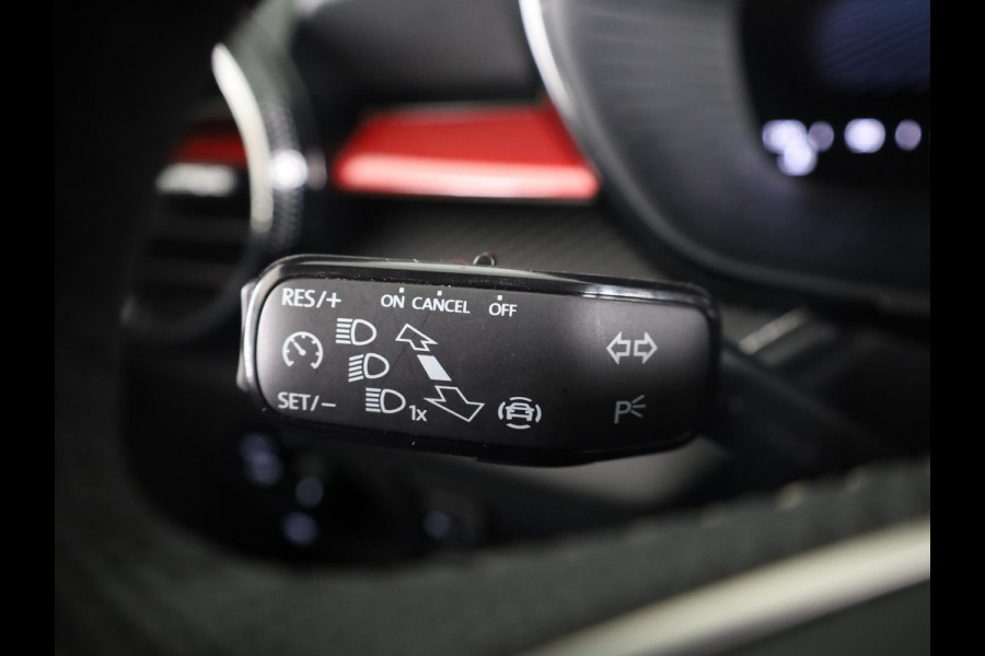 Škoda Fabia 1.0 TSI Monte Carlo 95 pk | Verlengde garantie | Navigatie via App | Parkeersensoren | Achteruitrijcamera | Stoelverwarming |