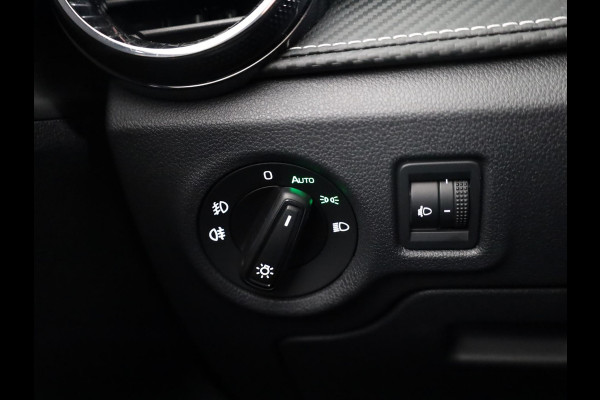 Škoda Fabia 1.0 TSI Monte Carlo 95 pk | Verlengde garantie | Navigatie via App | Parkeersensoren | Achteruitrijcamera | Stoelverwarming |
