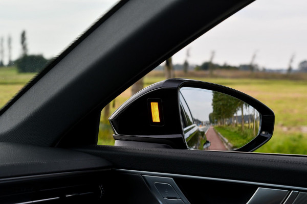 Audi A6 Avant 45 TFSI quattro S-Line. Pano, ACC, Camera, Sfeer, Keyless, Matrix, Dodeh, CarPlay!