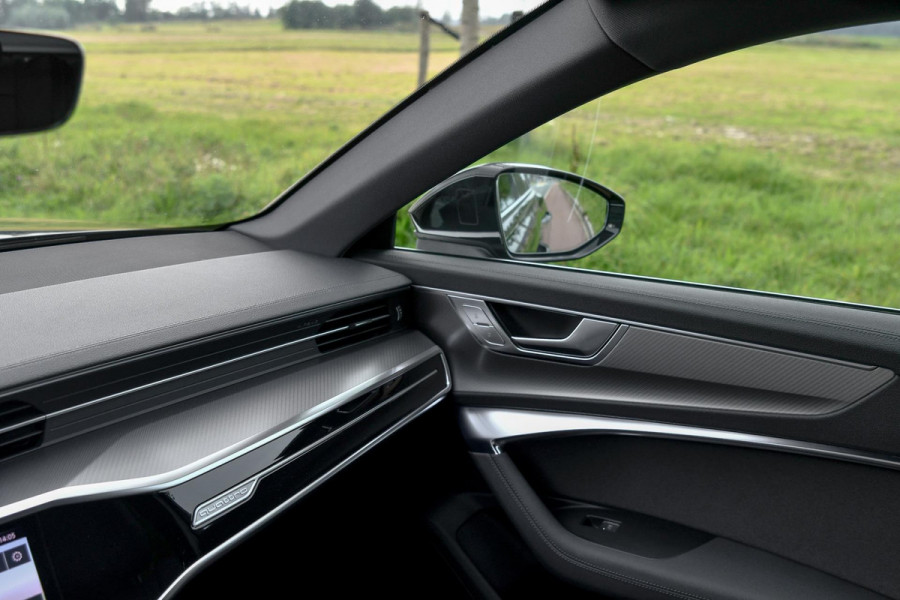 Audi A6 Avant 45 TFSI quattro S-Line. Pano, ACC, Camera, Sfeer, Keyless, Matrix, Dodeh, CarPlay!