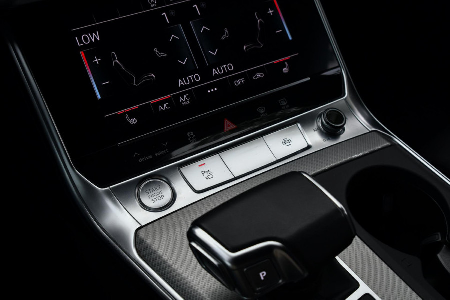 Audi A6 Avant 45 TFSI quattro S-Line. Pano, ACC, Camera, Sfeer, Keyless, Matrix, Dodeh, CarPlay!
