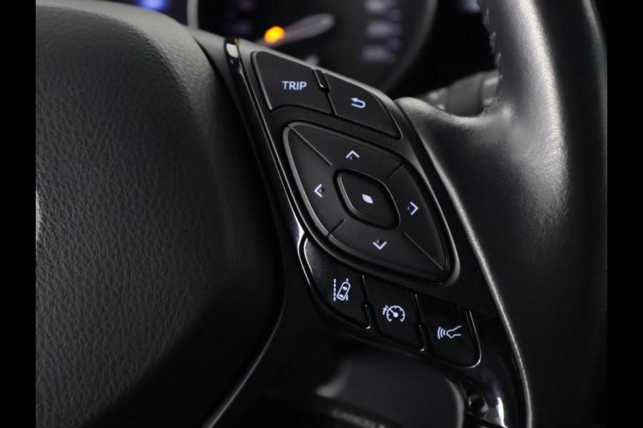 Toyota C-HR 1.8 Hybrid First Edition | Parkeersensoren | Dealer onderhouden | Dodehoek detectie