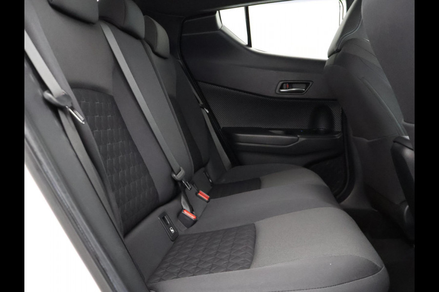 Toyota C-HR 1.8 Hybrid First Edition | Parkeersensoren | Dealer onderhouden | Dodehoek detectie