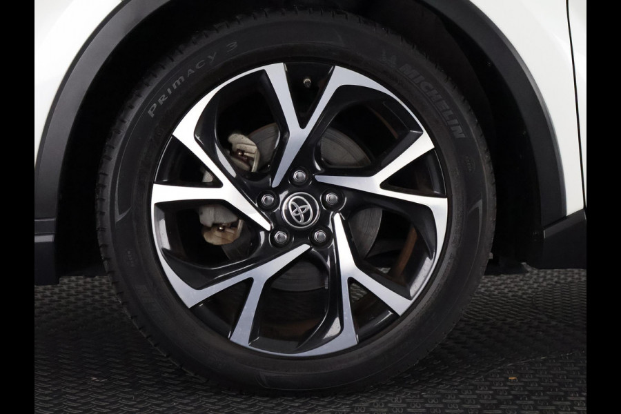 Toyota C-HR 1.8 Hybrid First Edition | Parkeersensoren | Dealer onderhouden | Dodehoek detectie