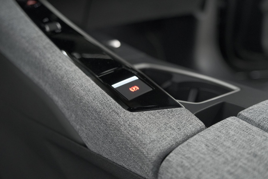 Peugeot 3008 Hybrid 145 e-DCS6 GT | Elektrische Kofferklep | Camera | Adaptieve Cruise Control | Apple CarPlay