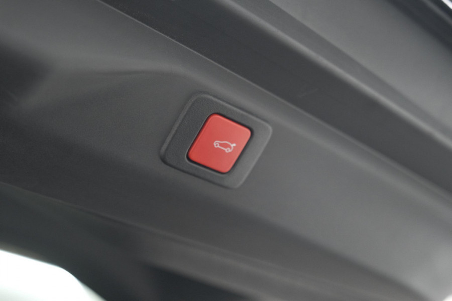 Peugeot 3008 Hybrid 145 e-DCS6 GT | Elektrische Kofferklep | Camera | Adaptieve Cruise Control | Apple CarPlay