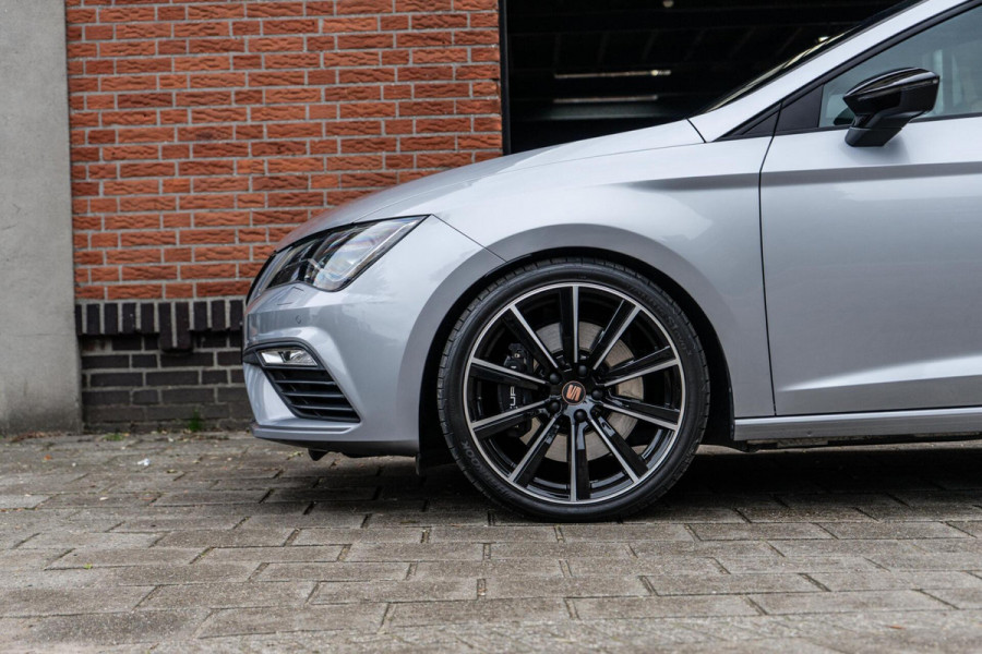 Seat Leon 2.0 TSI CUPRA Pano / DCC / Beats