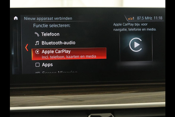 BMW 5 Serie 520i High Executive | Luxury Line | Leder | Trekhaak | Camera | Stoelverwarming | 19'' | Sfeerverlichting | Memory | Carplay | Navigatie | Park Assist | Full LED