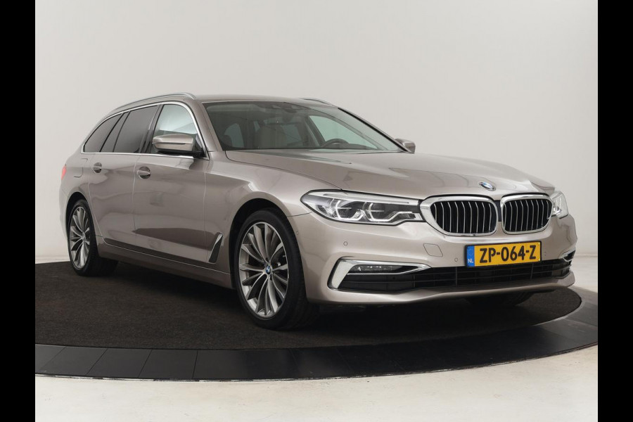 BMW 5 Serie 520i High Executive | Luxury Line | Leder | Trekhaak | Camera | Stoelverwarming | 19'' | Sfeerverlichting | Memory | Carplay | Navigatie | Park Assist | Full LED