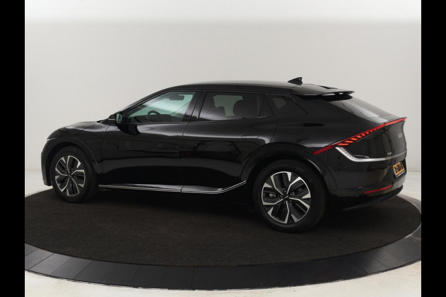 Kia Ev6 Plus 58 kWh | Stoelventilatie | Leder | Warmtepomp | Adaptive cruise | Carplay | Camera | Stoel & stuurverwarming | 19'' | Sfeerverlichting | Navigatie | Keyless