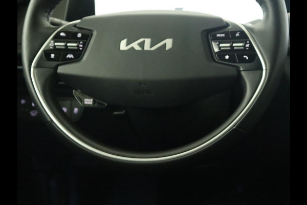 Kia Ev6 Plus 58 kWh | Stoelventilatie | Leder | Warmtepomp | Adaptive cruise | Carplay | Camera | Stoel & stuurverwarming | 19'' | Sfeerverlichting | Navigatie | Keyless