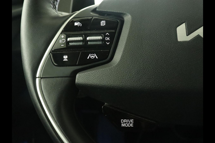Kia Ev6 Plus 58 kWh | Stoelventilatie | Leder | Warmtepomp | Adaptive cruise | Carplay | Camera | Stoel & stuurverwarming | 19'' | Sfeerverlichting | Navigatie | Keyless