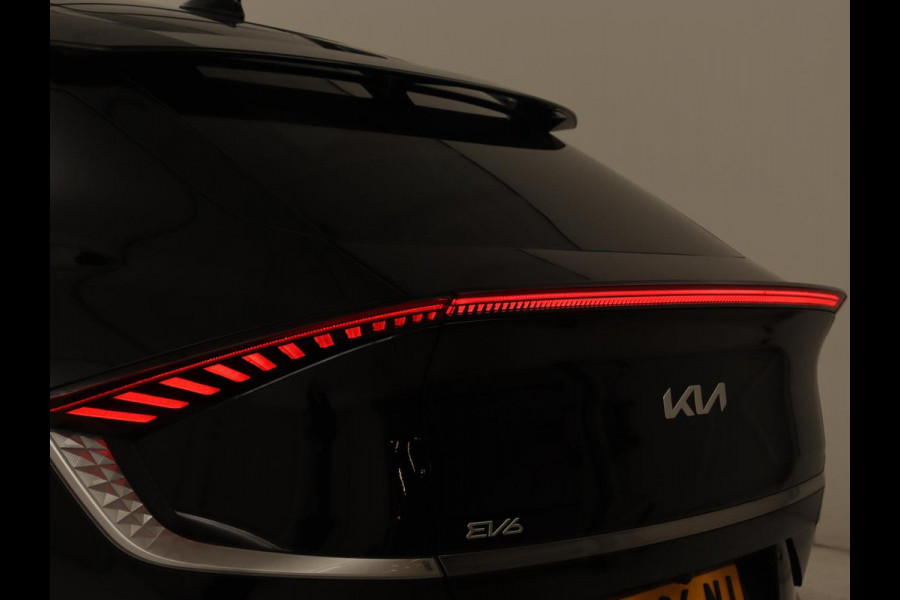 Kia Ev6 Plus 58 kWh | Stoelventilatie | Leder | Warmtepomp | Adaptive cruise | Carplay | Camera | Stoel & stuurverwarming | 19'' | Sfeerverlichting | Navigatie | Keyless