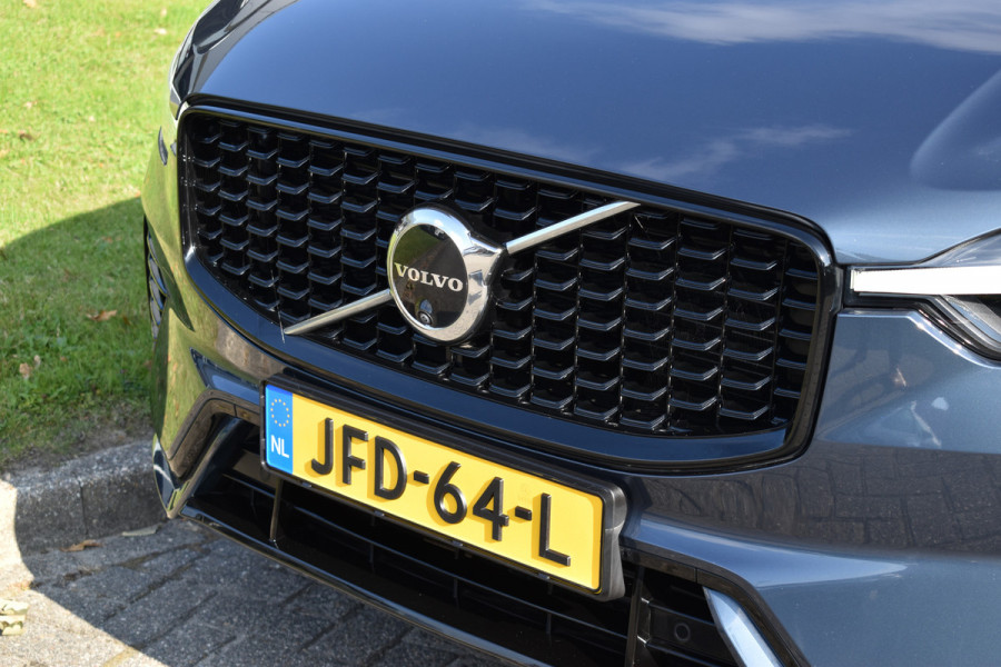 Volvo XC60 T6 AWD 350PK Plug-in hybrid Plus Dark | BLIS | ACC | Trekhaak | Elec.stoelen | 4-seiz.banden | 360 Camera | Panodak