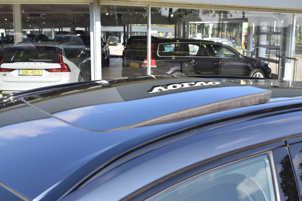 Volvo XC60 T6 AWD 350PK Plug-in hybrid Plus Dark | BLIS | ACC | Trekhaak | Elec.stoelen | 4-seiz.banden | 360 Camera | Panodak