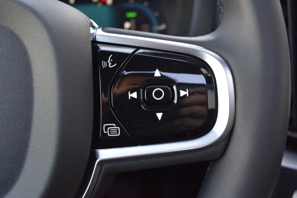 Volvo XC60 T6 AWD 350PK Plug-in hybrid Plus Dark | BLIS | ACC | Trekhaak | Elec.stoelen | 4-seiz.banden | 360 Camera | Panodak