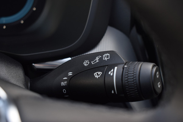 Volvo XC60 T6 AWD 350PK Plug-in hybrid Plus Dark | BLIS | ACC | Trekhaak | Elec.stoelen | 4-seiz.banden | 360 Camera | Panodak