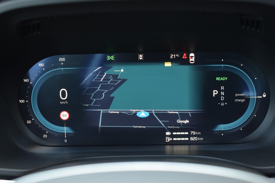 Volvo XC60 T6 AWD 350PK Plug-in Hybrid Ultra Dark | Trekhaak | 1.025km | BLIS | ACC | HUD | | H&K | 360 Camera | Panodak | Stuurverwarming