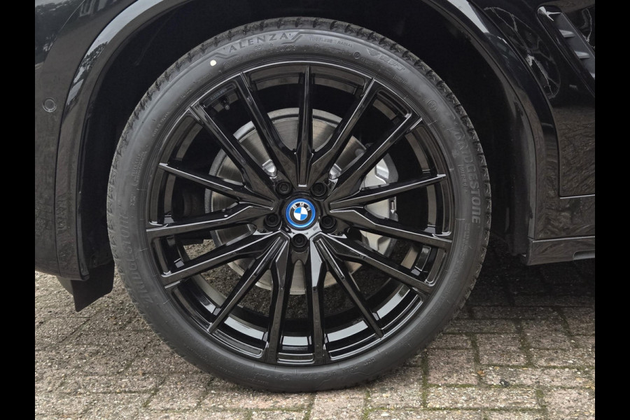 BMW X3 xDrive30e M SPORT LCI | ELEKTR. STOELEN MEMORY | PANORAMA | CAMERA | LEDER |