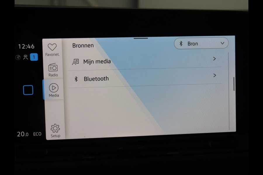 Volkswagen Golf 1.4 eHybrid Style | Massage | Carplay | Memory | Navigatie | Adaptive cruise | Parkeerhulp | Sfeerverlichting | Full LED | PHEV | Plug In
