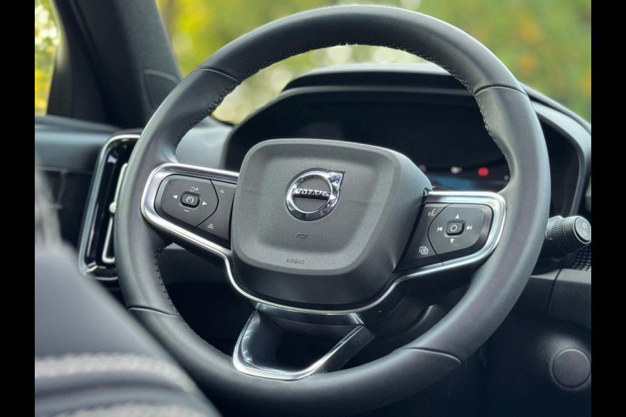 Volvo XC40 Recharge Pro, panoramadak, 360 camera, 20 inch, stoelverwarming,vele opties, 1e eigenaar, nl auto met nap