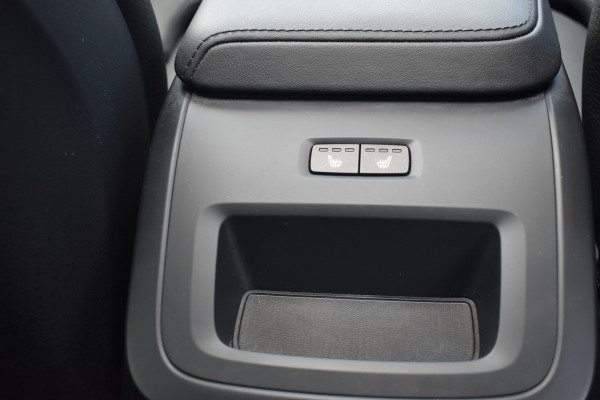 Volvo XC60 T8 AWD 455PK Plug-in hybrid Plus Bright | Leer | Pano Dak | Key Less | Park Assist Camera | Volvo XC60 T8 AWD 455PK Plug-in hybrid Plus Bright | Leer | Pano Dak | Key Less | Park Assist Camera |