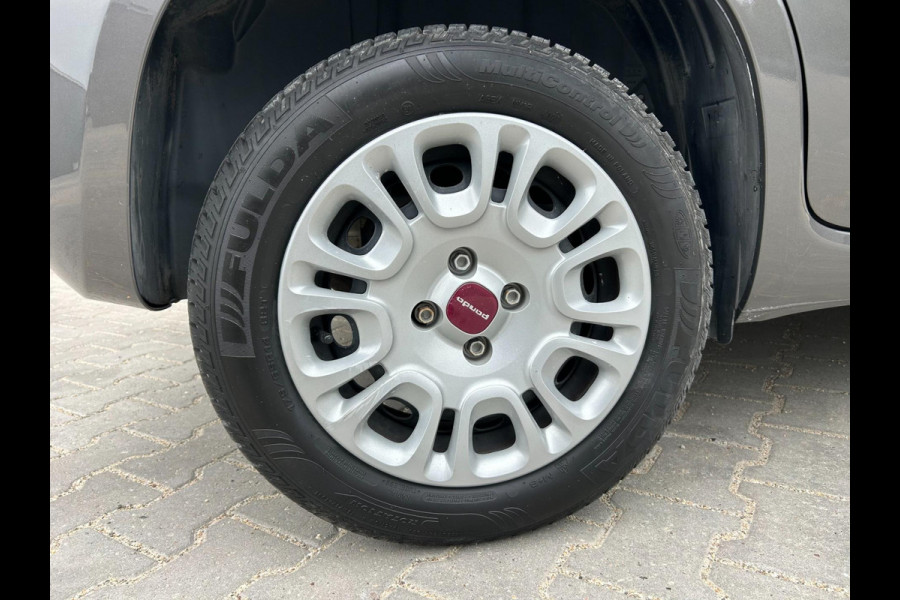 Fiat Panda 1.2 Easy | UNIEK: 7.572 KM | DEALER ONDERHOUDEN | 1E EIGENAAR | 1 JAAR GARANTIE | APK T/M 6-10-2027 | NIEUWSTAAT