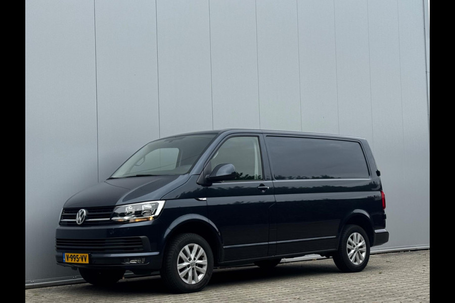 Volkswagen Transporter 2.0TDI 150PK AUTOMAAT HIGHLINE CARPLAY AIRCO TREKHAAK ZEER NETTE BUS! NAP ORIGINEEL NEDERLANDS