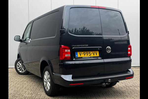 Volkswagen Transporter 2.0TDI 150PK AUTOMAAT HIGHLINE CARPLAY AIRCO TREKHAAK ZEER NETTE BUS! NAP ORIGINEEL NEDERLANDS