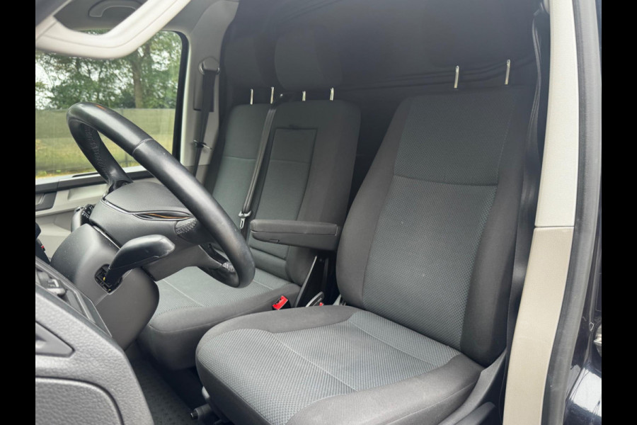 Volkswagen Transporter 2.0TDI 150PK AUTOMAAT HIGHLINE CARPLAY AIRCO TREKHAAK ZEER NETTE BUS! NAP ORIGINEEL NEDERLANDS