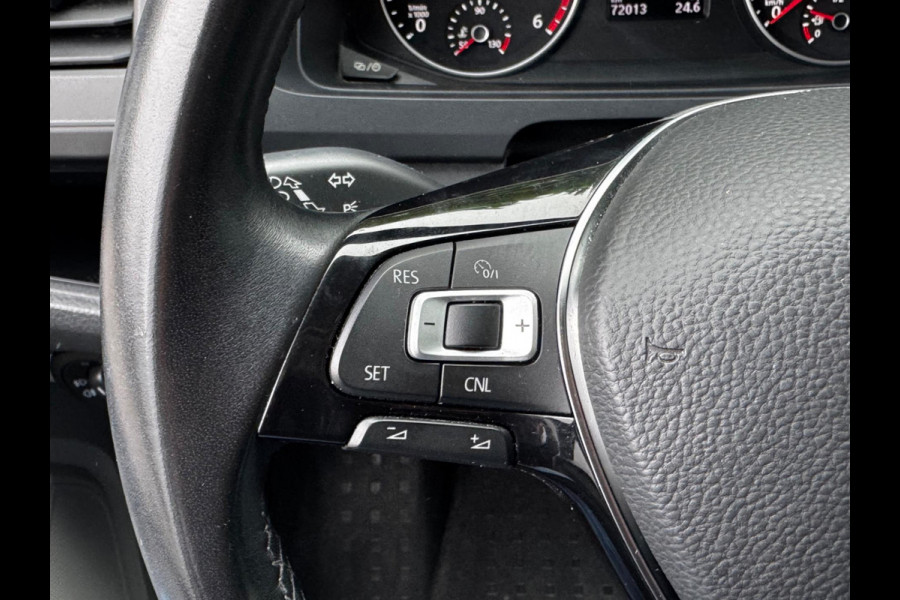 Volkswagen Transporter 2.0TDI 150PK AUTOMAAT HIGHLINE CARPLAY AIRCO TREKHAAK ZEER NETTE BUS! NAP ORIGINEEL NEDERLANDS