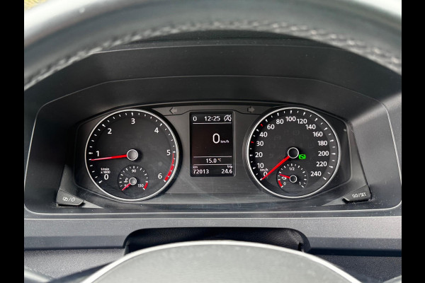 Volkswagen Transporter 2.0TDI 150PK AUTOMAAT HIGHLINE CARPLAY AIRCO TREKHAAK ZEER NETTE BUS! NAP ORIGINEEL NEDERLANDS
