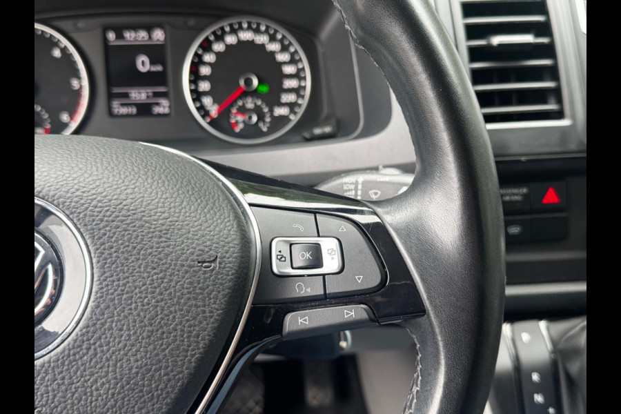Volkswagen Transporter 2.0TDI 150PK AUTOMAAT HIGHLINE CARPLAY AIRCO TREKHAAK ZEER NETTE BUS! NAP ORIGINEEL NEDERLANDS