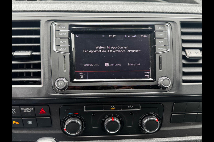 Volkswagen Transporter 2.0TDI 150PK AUTOMAAT HIGHLINE CARPLAY AIRCO TREKHAAK ZEER NETTE BUS! NAP ORIGINEEL NEDERLANDS