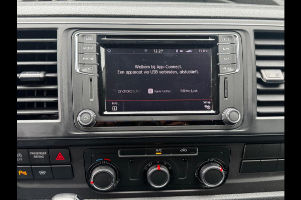 Volkswagen Transporter 2.0TDI 150PK AUTOMAAT HIGHLINE CARPLAY AIRCO TREKHAAK ZEER NETTE BUS! NAP ORIGINEEL NEDERLANDS