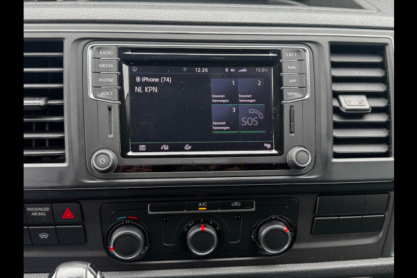 Volkswagen Transporter 2.0TDI 150PK AUTOMAAT HIGHLINE CARPLAY AIRCO TREKHAAK ZEER NETTE BUS! NAP ORIGINEEL NEDERLANDS