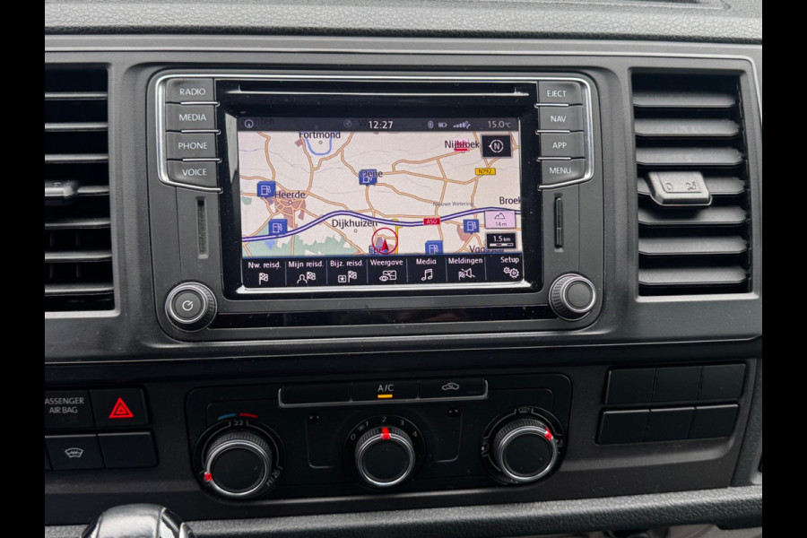 Volkswagen Transporter 2.0TDI 150PK AUTOMAAT HIGHLINE CARPLAY AIRCO TREKHAAK ZEER NETTE BUS! NAP ORIGINEEL NEDERLANDS