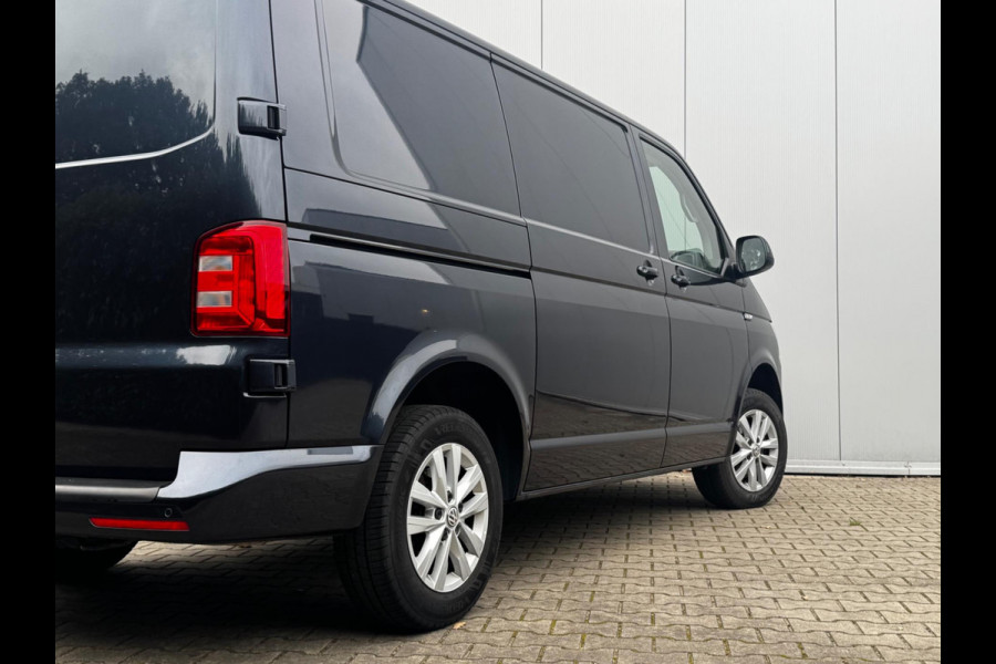 Volkswagen Transporter 2.0TDI 150PK AUTOMAAT HIGHLINE CARPLAY AIRCO TREKHAAK ZEER NETTE BUS! NAP ORIGINEEL NEDERLANDS